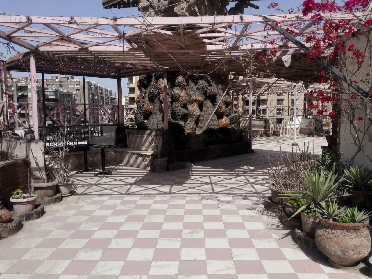 Royal Pyramids Hotel Cairo Exterior photo